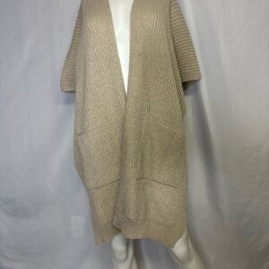 COPY - Time and Tru Women's Ribbed Sweater Cape with Pockets, One Size, tan ~ n…